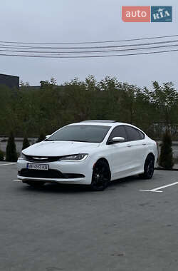 Седан Chrysler 200 2016 в Виннице