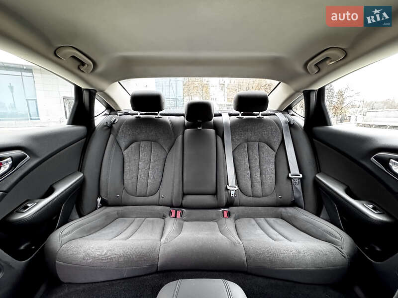 Седан Chrysler 200 2015 в Харькове