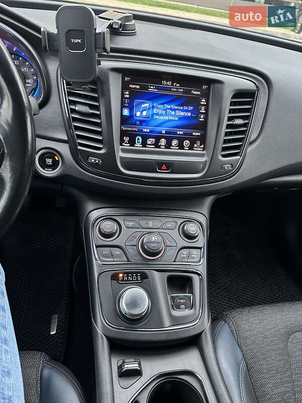 Седан Chrysler 200 2016 в Луцьку фото 5 Седан Chrysler 200 2016 в Луцьку