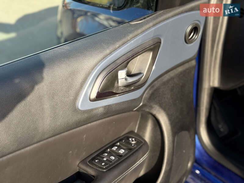 Седан Chrysler 200 2015 в Ровно фото 8 Седан Chrysler 200 2015 в Ровно