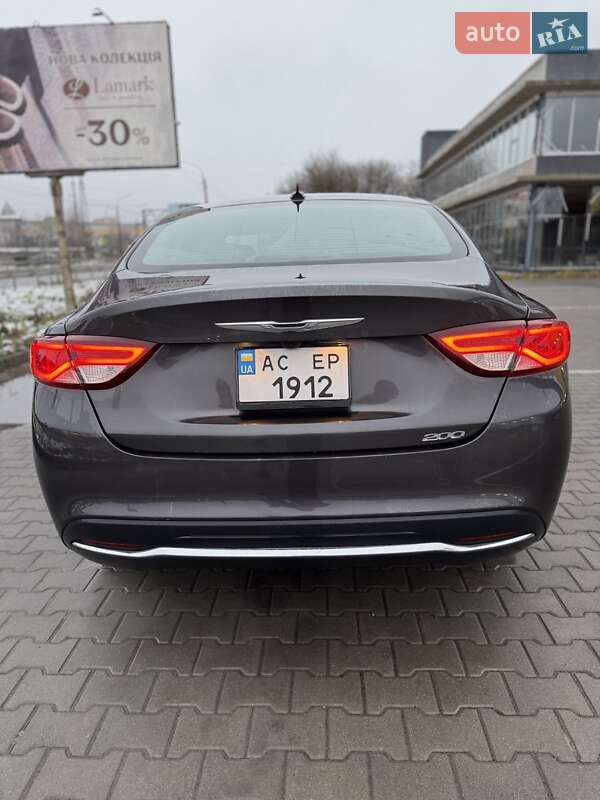 Седан Chrysler 200 2016 в Луцьку фото 3 Седан Chrysler 200 2016 в Луцьку