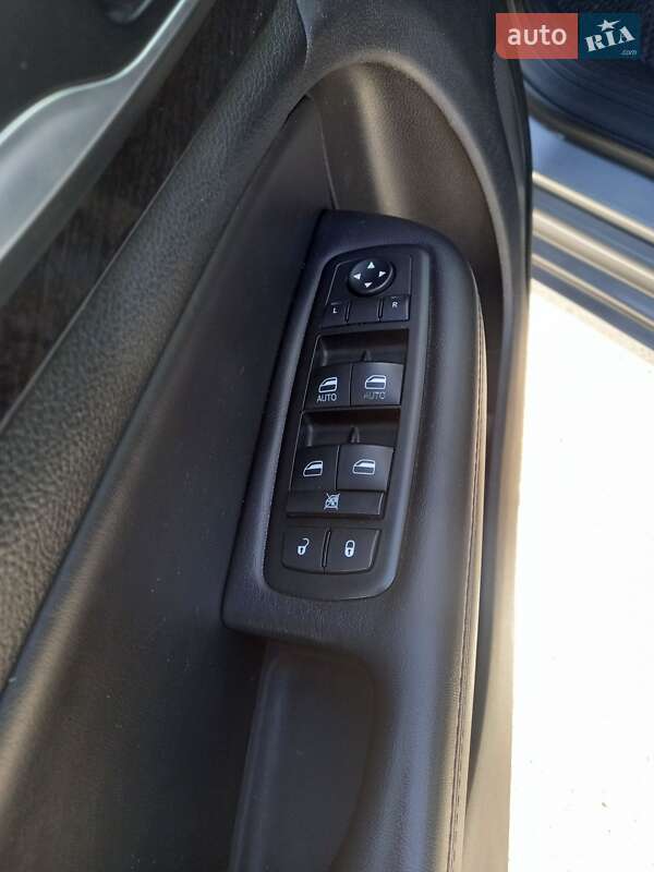 Седан Chrysler 200 2014 в Вінниці