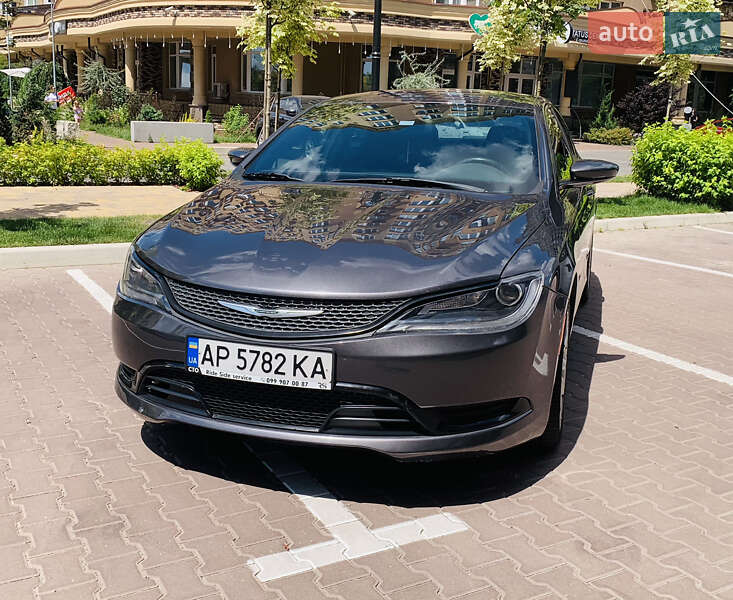 Седан Chrysler 200 2015 в Києві фото 3 Седан Chrysler 200 2015 в Києві