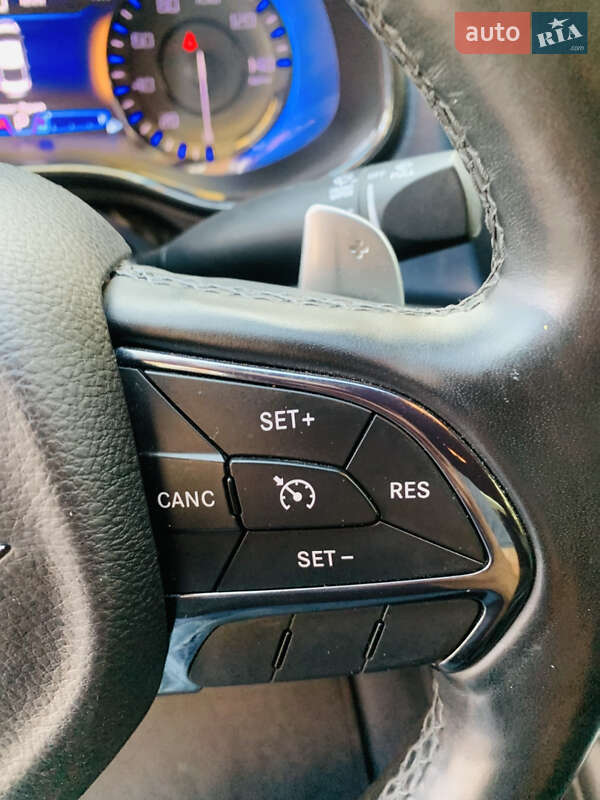 Седан Chrysler 200 2015 в Києві фото 52 Седан Chrysler 200 2015 в Києві