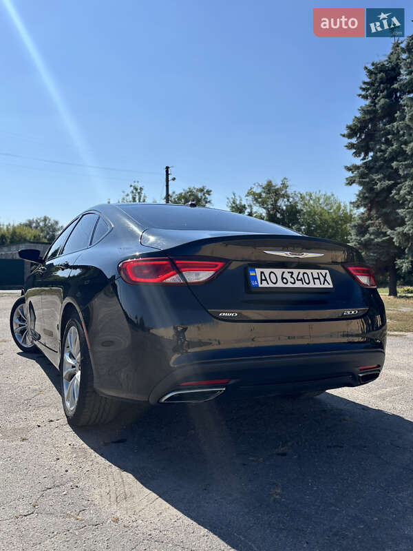 Седан Chrysler 200 2014 в Лубнах