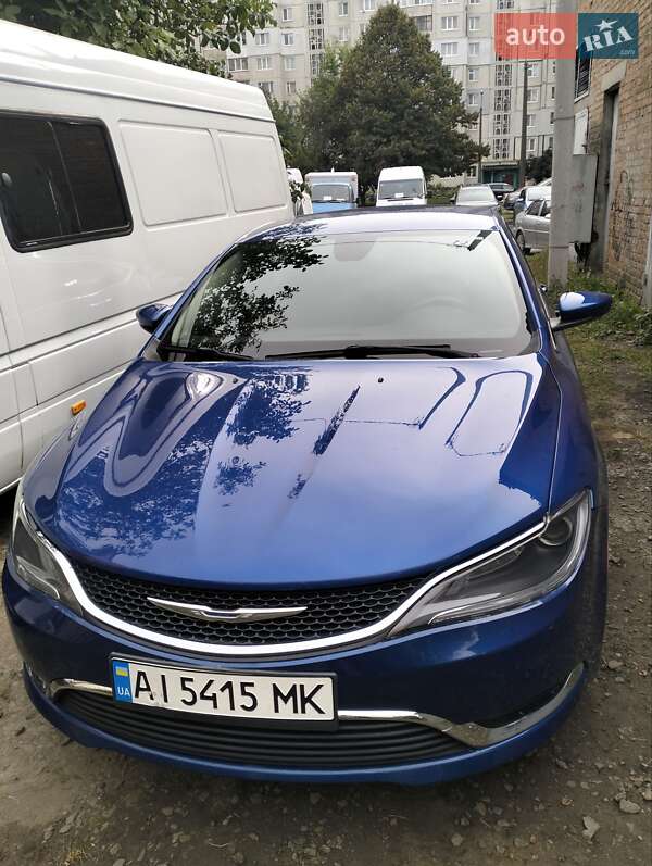 Седан Chrysler 200 2015 в Білій Церкві