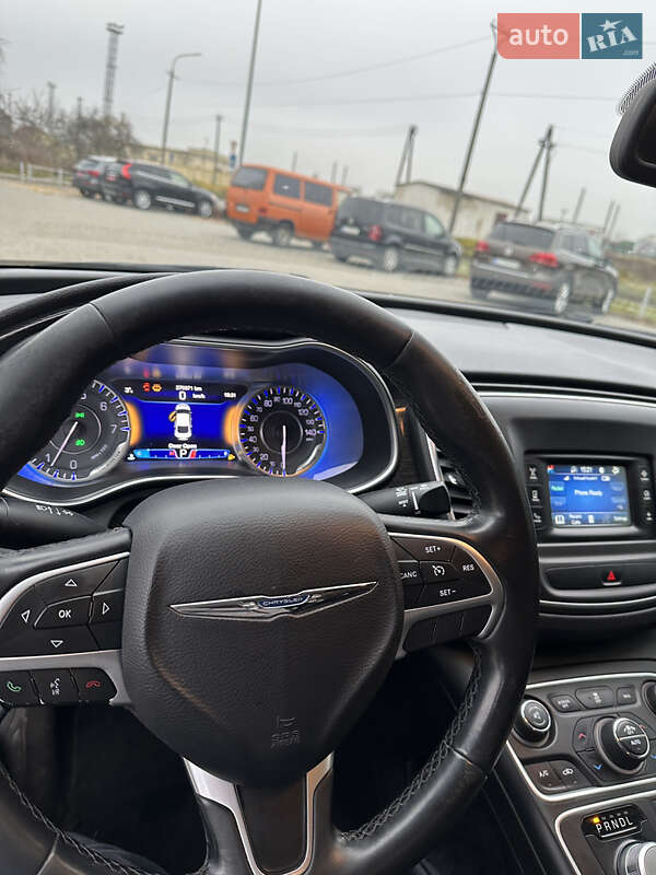 Седан Chrysler 200 2014 в Луцьку