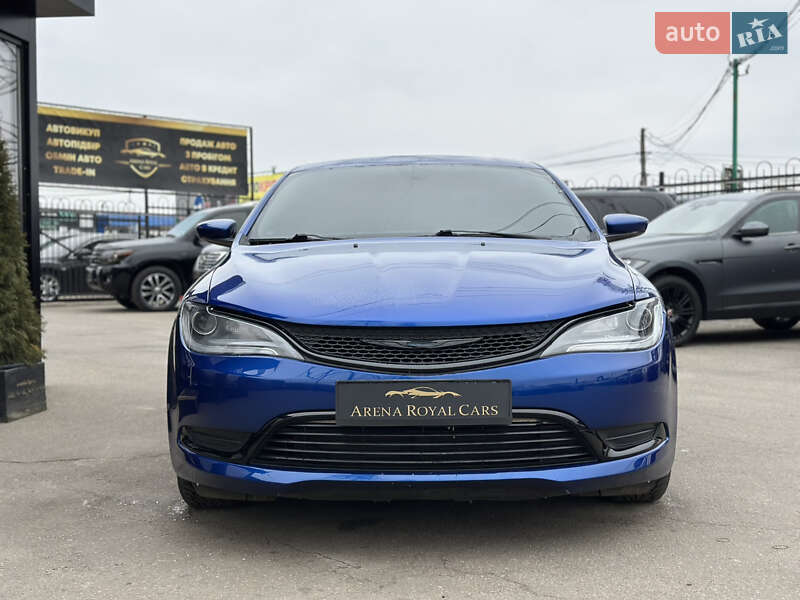 Седан Chrysler 200 2016 в Харкові