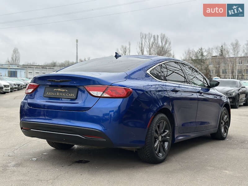 Седан Chrysler 200 2016 в Харкові