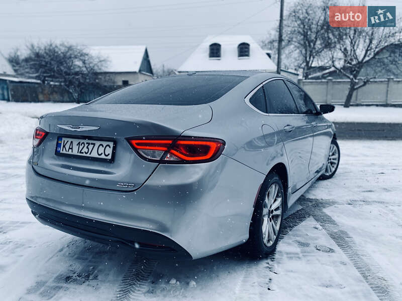 Седан Chrysler 200 2015 в Запоріжжі фото Седан Chrysler 200 2015 в Запоріжжі