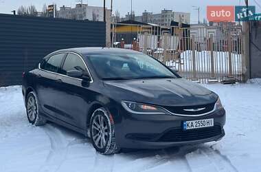 Седан Chrysler 200 2016 в Киеве