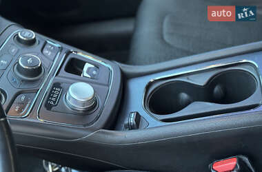 Седан Chrysler 200 2015 в Чернігові