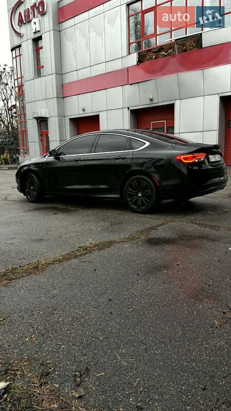 Седан Chrysler 200 2014 в Запоріжжі