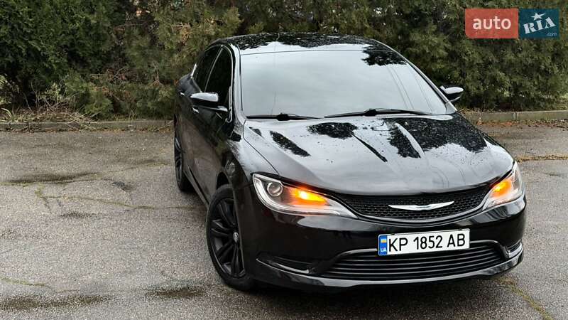 Седан Chrysler 200 2014 в Запоріжжі