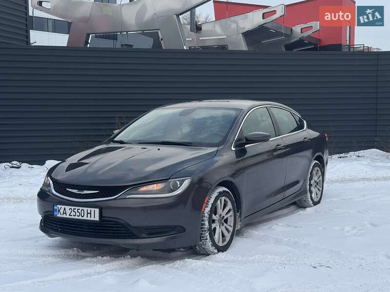 Седан Chrysler 200 2016 в Києві фото Седан Chrysler 200 2016 в Києві