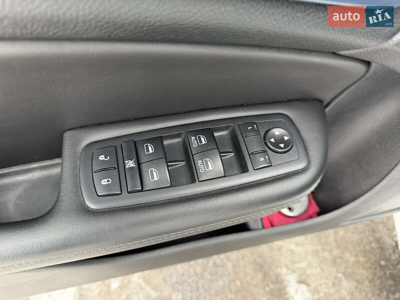 Седан Chrysler 200 2016 в Виннице фото 39 Седан Chrysler 200 2016 в Виннице