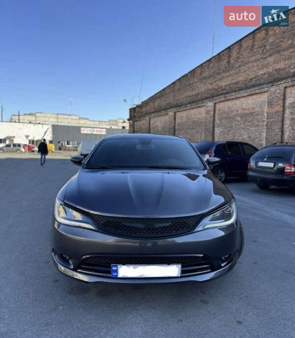 Седан Chrysler 200 2015 в Балте