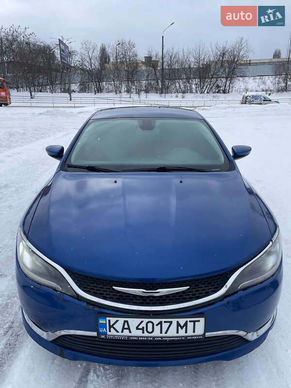 Седан Chrysler 200 2015 в Киеве фото Седан Chrysler 200 2015 в Киеве