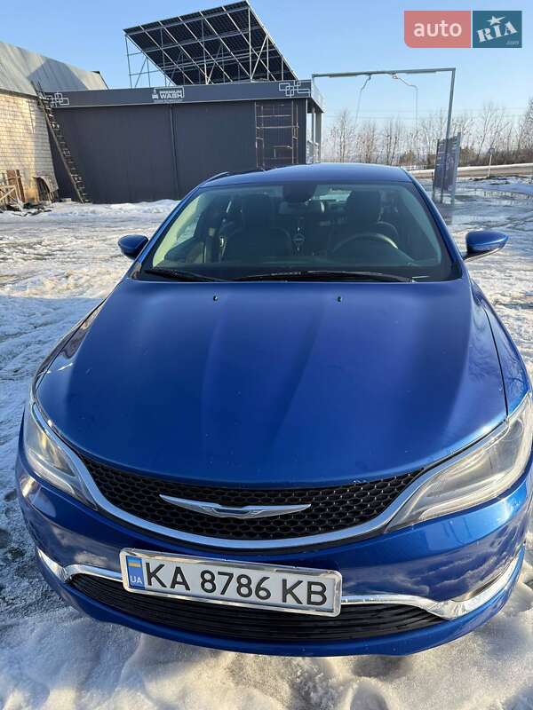 Седан Chrysler 200 2015 в Вінниці