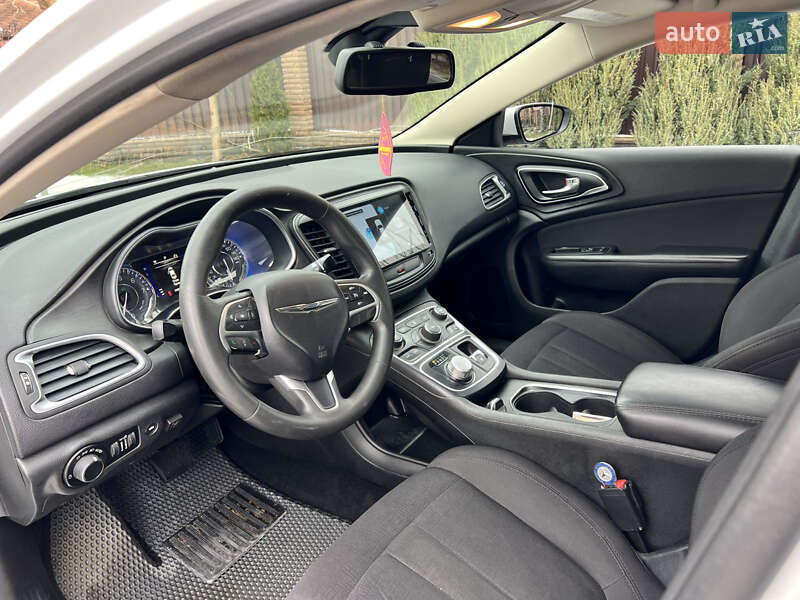 Седан Chrysler 200 2014 в Києві фото 13 Седан Chrysler 200 2014 в Києві