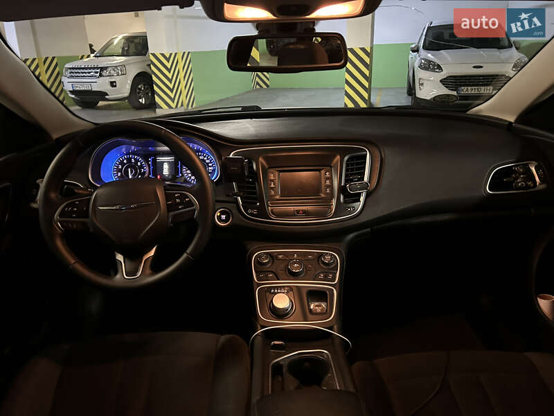 Седан Chrysler 200 2015 в Одессе