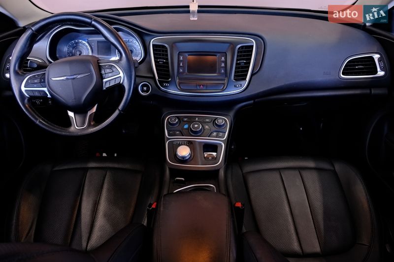 Седан Chrysler 200 2015 в Одесі