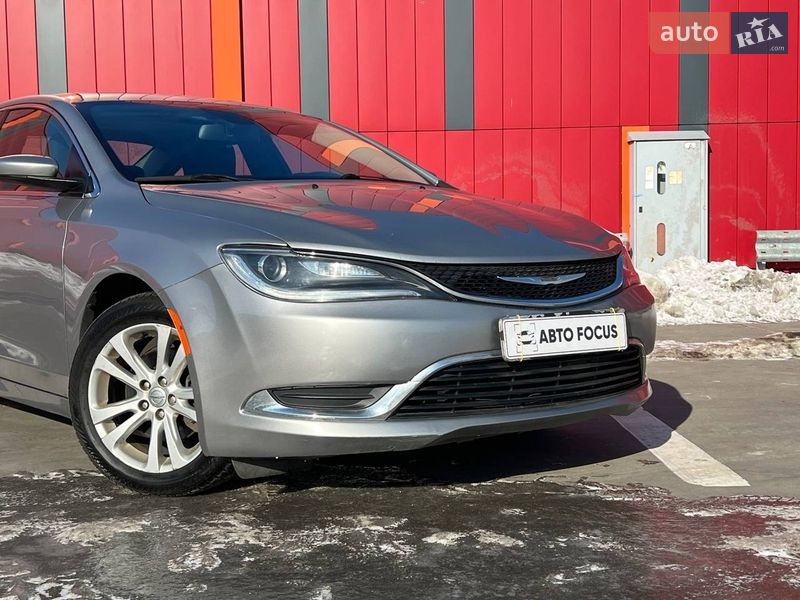 Седан Chrysler 200 2014 в Киеве