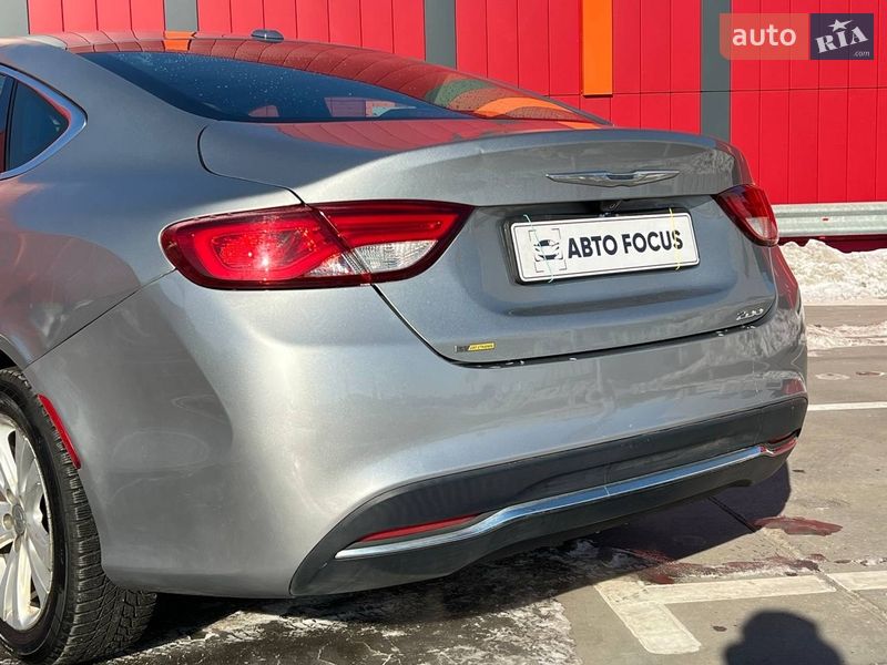 Седан Chrysler 200 2014 в Киеве