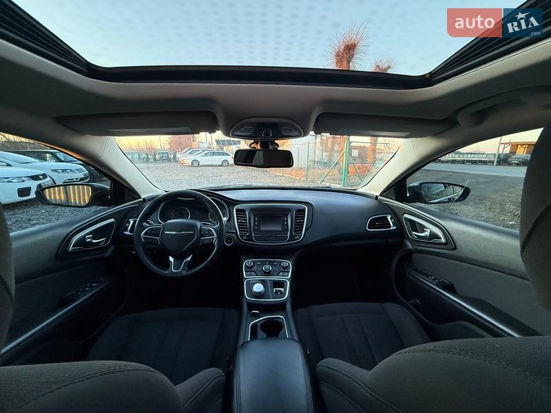 Седан Chrysler 200 2014 в Виннице