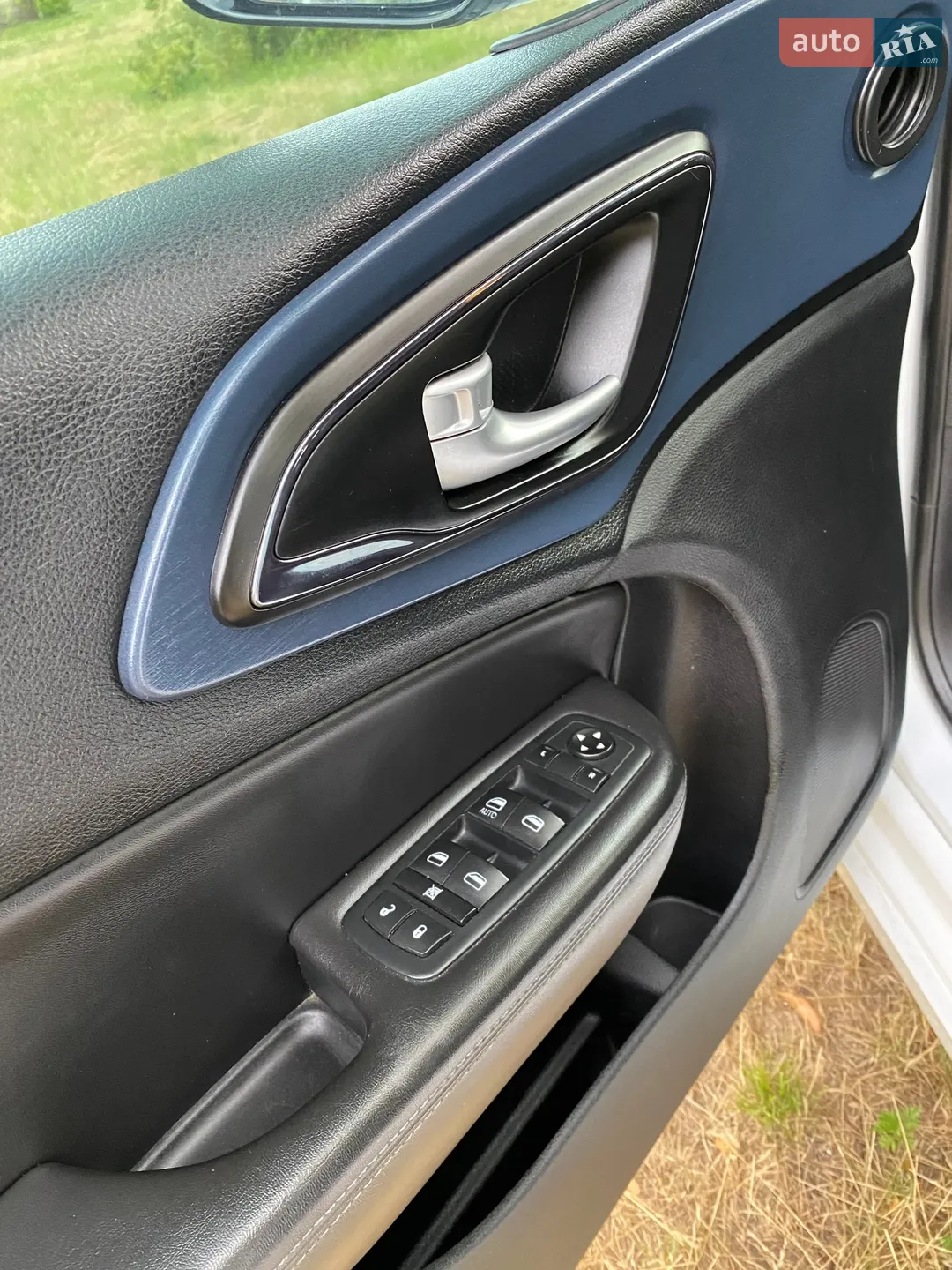 2015 Chrysler 200 - мініатюра 23