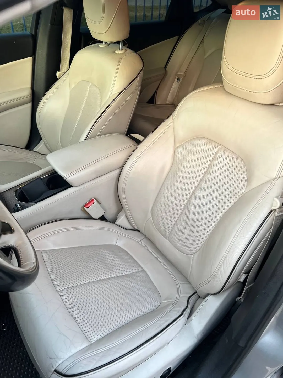 2014 Chrysler 200 - мініатюра 10