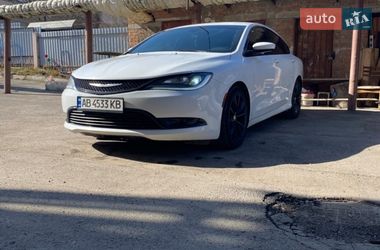 Седан Chrysler 200 2016 в Виннице