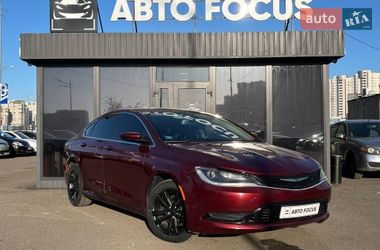 Седан Chrysler 200 2015 в Киеве