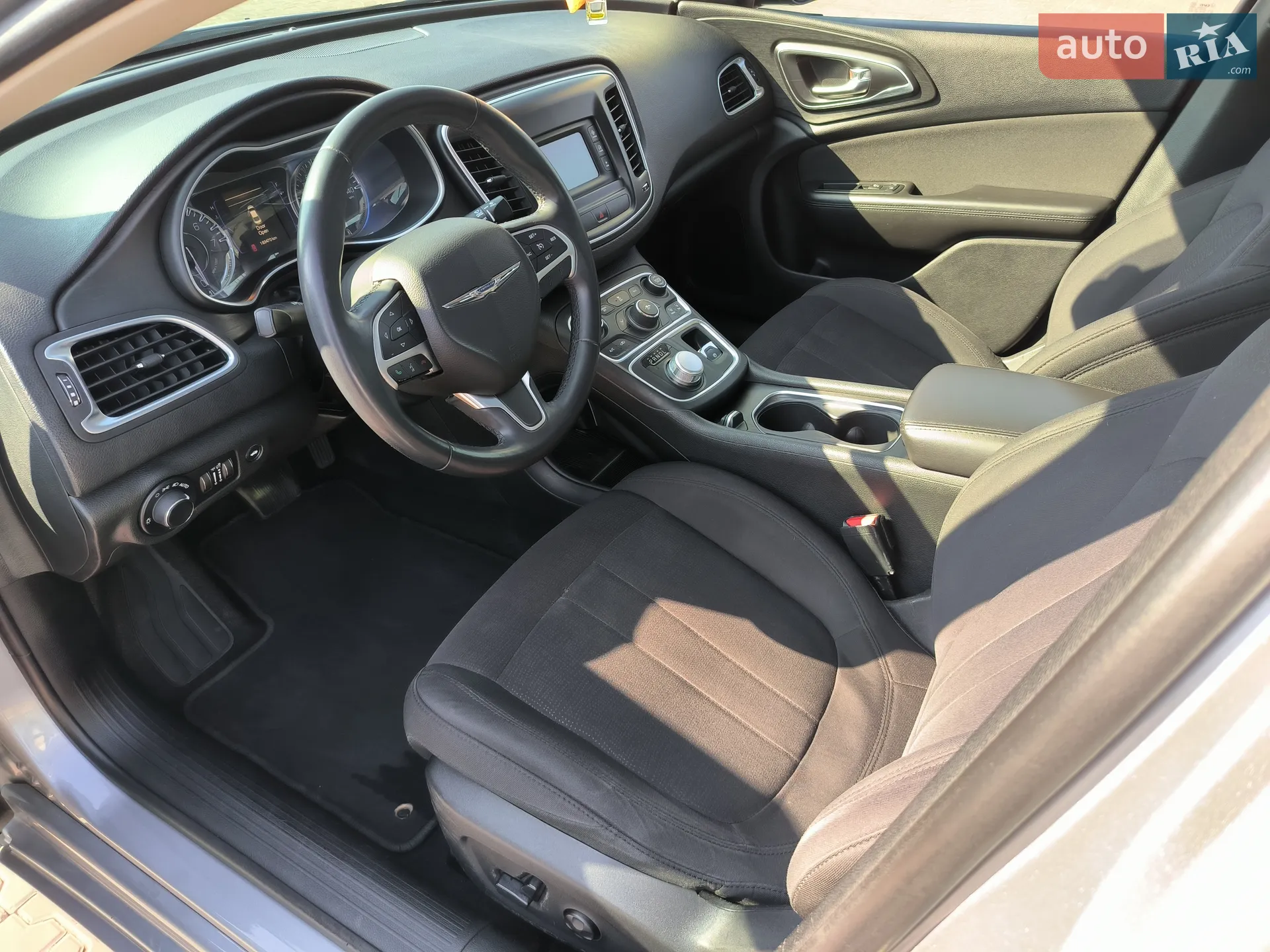 2015 Chrysler 200 - мініатюра 7