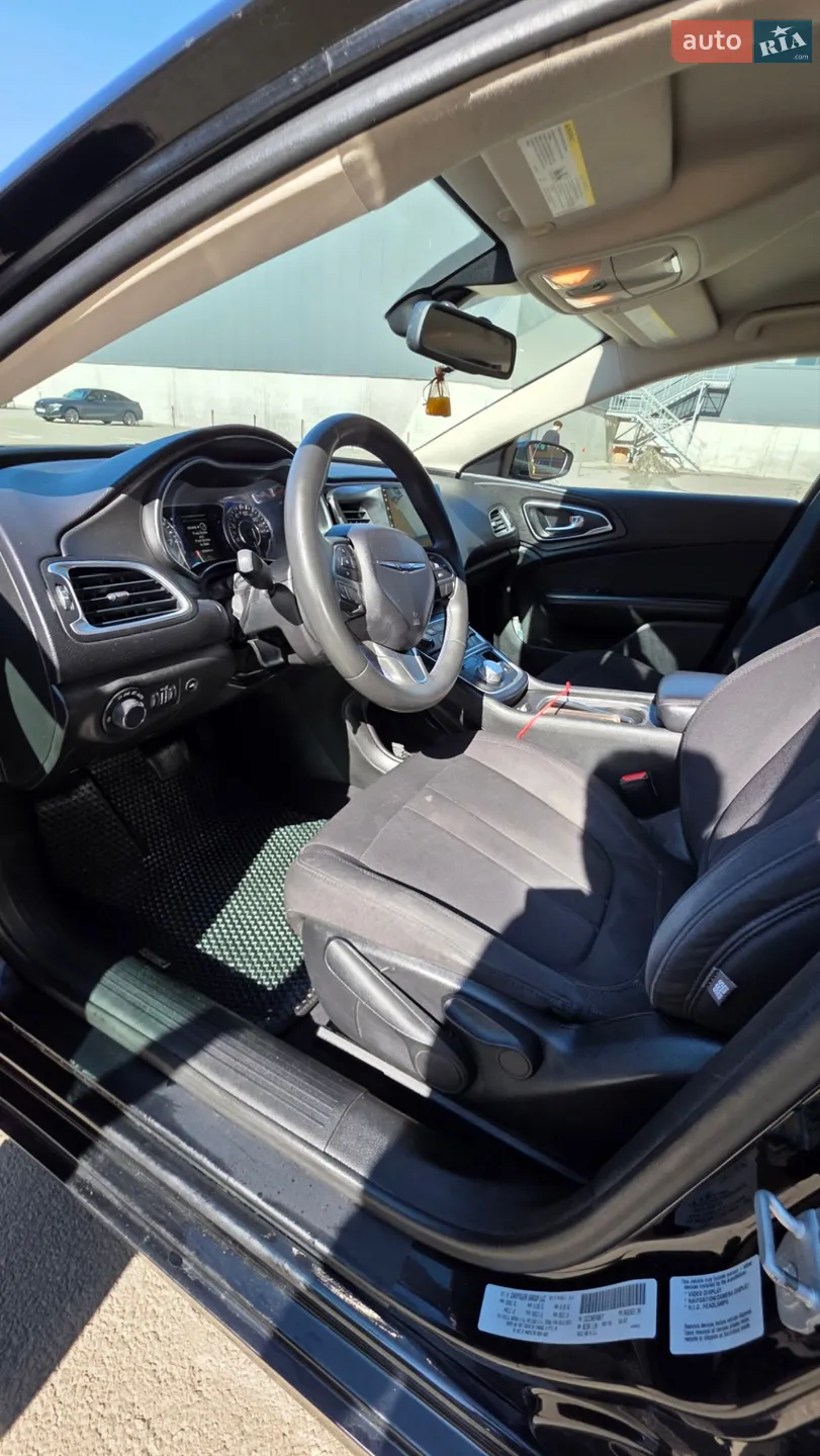 2014 Chrysler 200 - мініатюра 13