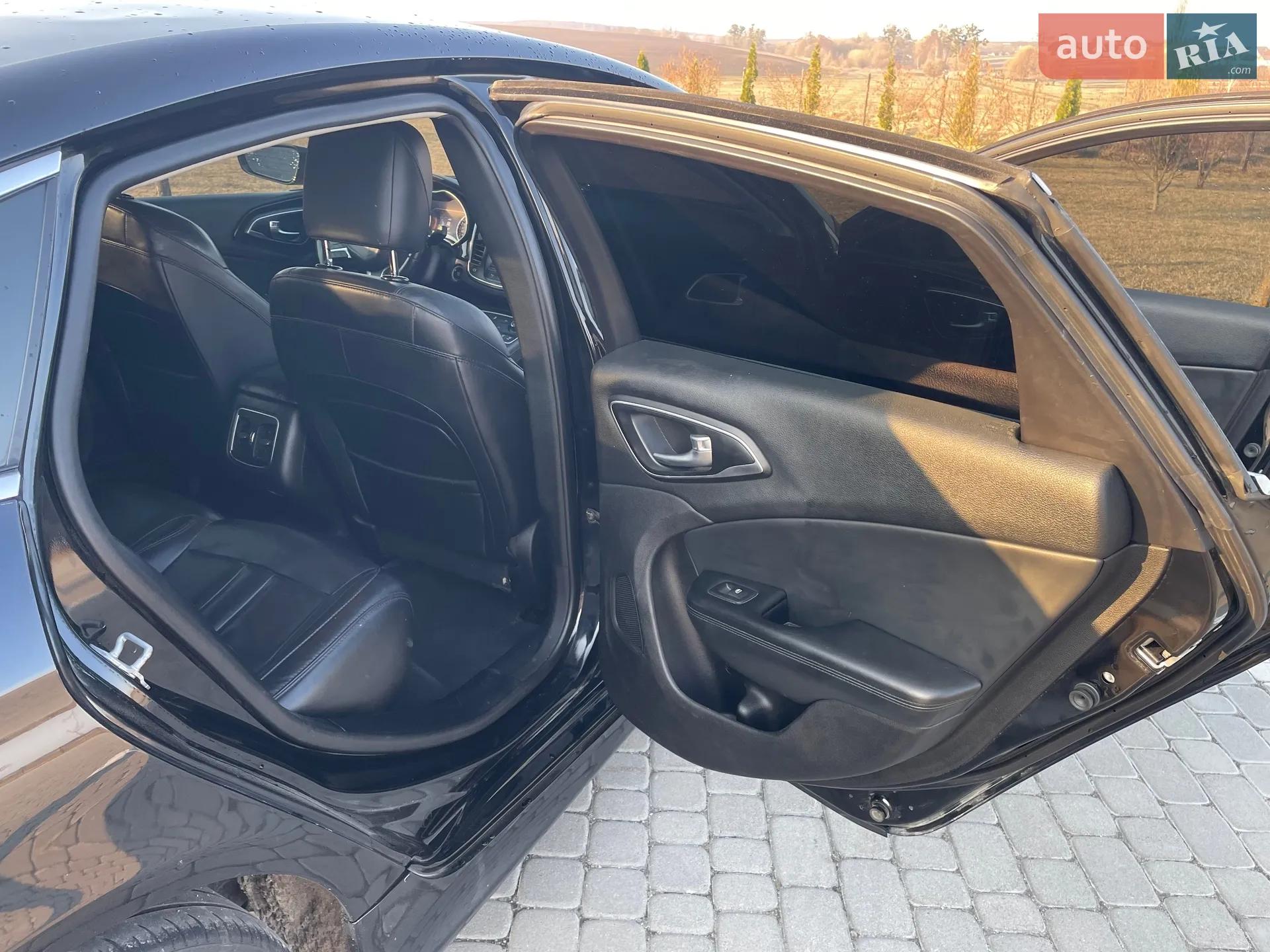 2014 Chrysler 200 - мініатюра 27