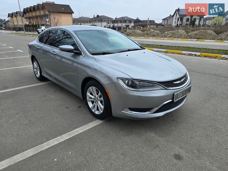 Седан Chrysler 200 2016 в Киеве