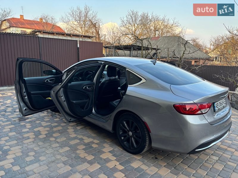 Седан Chrysler 200 2016 в Киеве фото 4 Седан Chrysler 200 2016 в Киеве