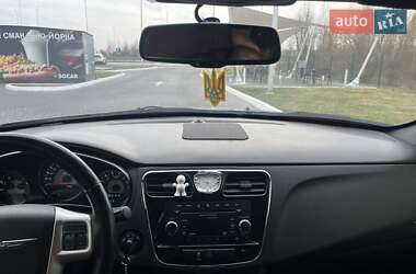 Седан Chrysler 200 2013 в Житомире