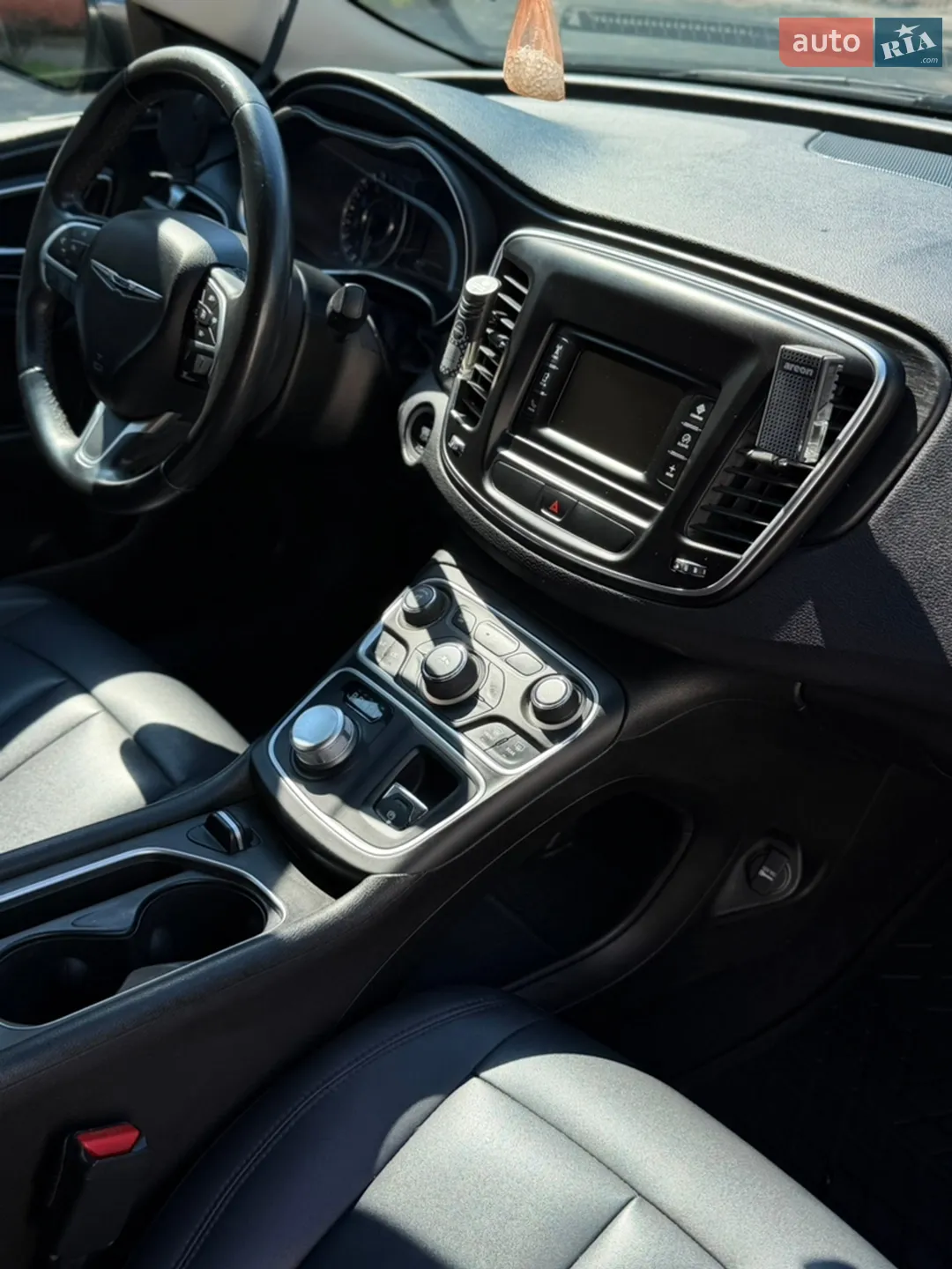 2014 Chrysler 200 - мініатюра 26