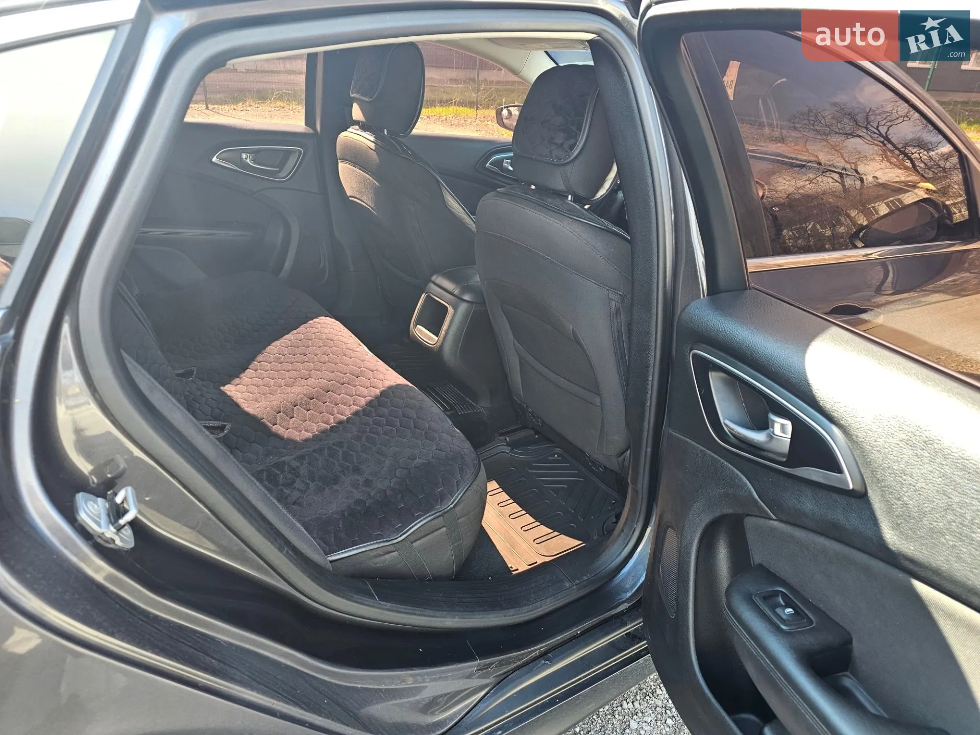 2015 Chrysler 200 - мініатюра 10