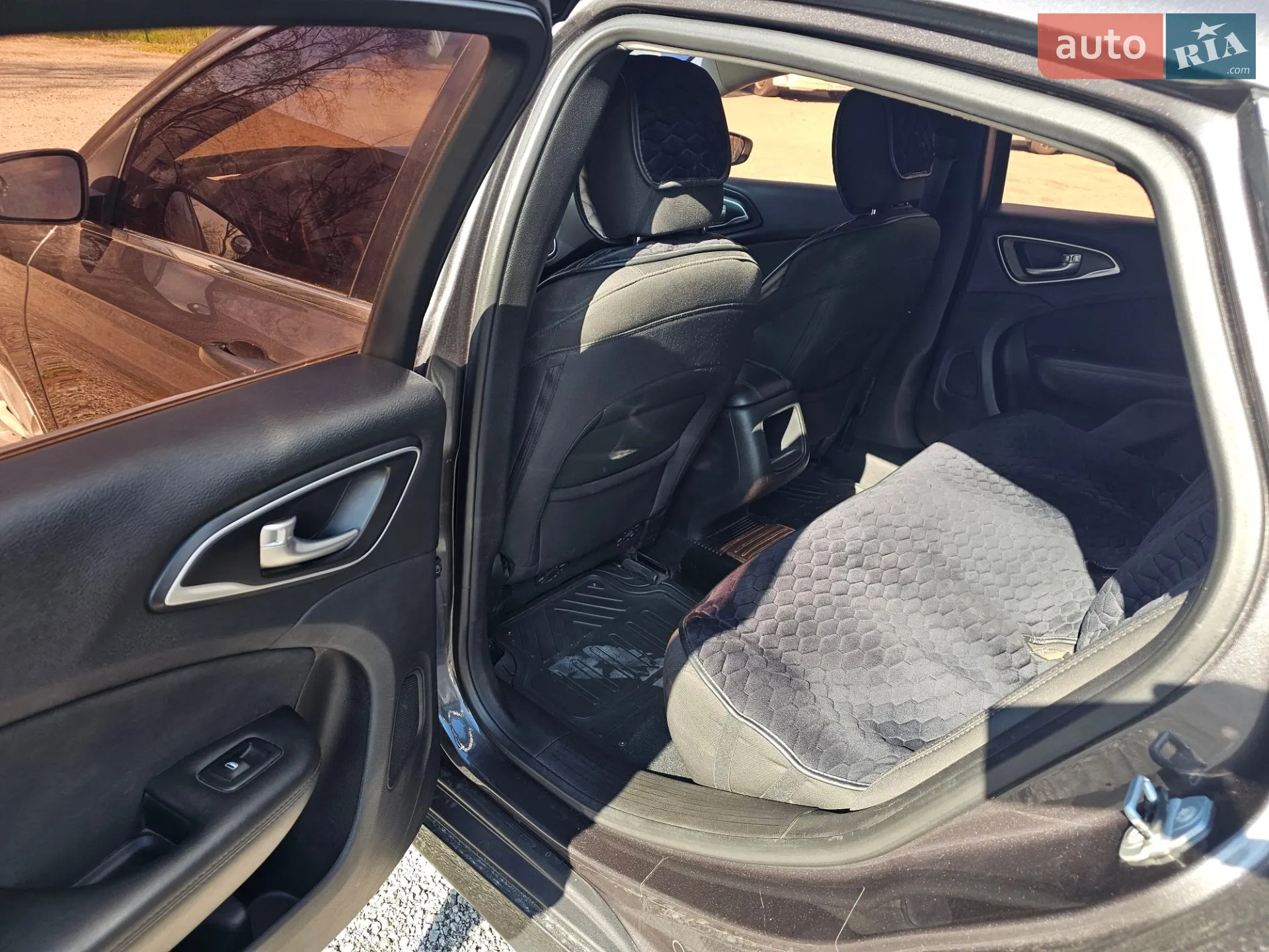 2015 Chrysler 200 - мініатюра 12