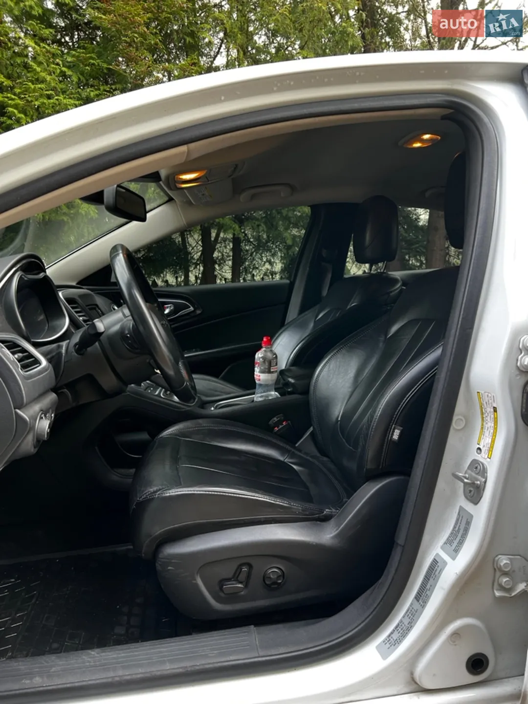 2014 Chrysler 200 - мініатюра 32
