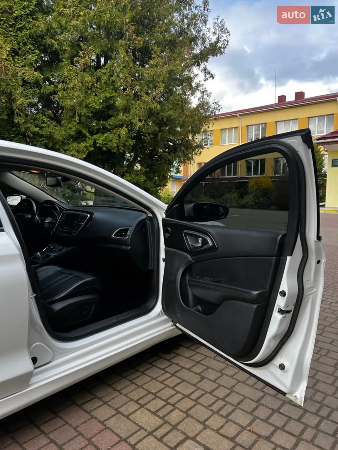 2014 Chrysler 200 - мініатюра 38