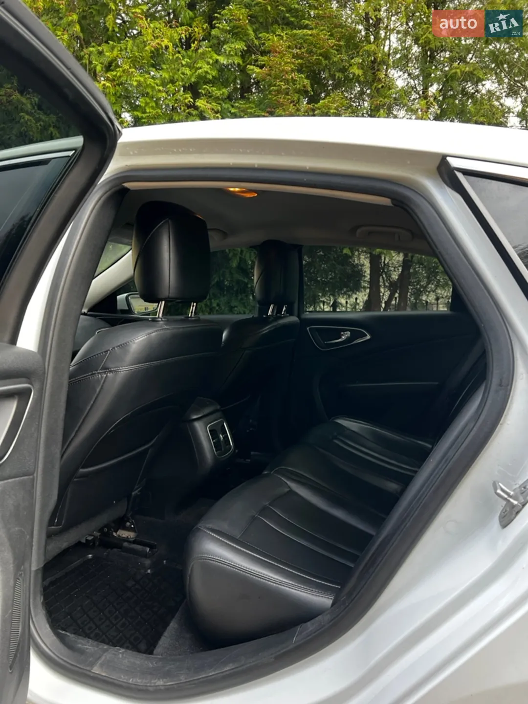 2014 Chrysler 200 - мініатюра 52