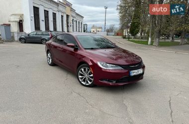 Седан Chrysler 200 2015 в Ромнах