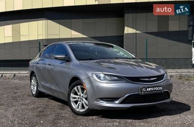 Седан Chrysler 200 2015 в Києві