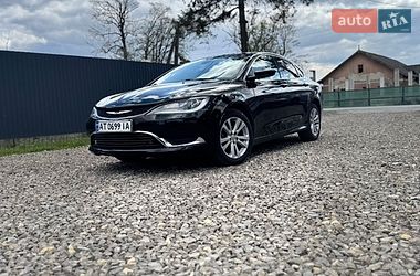Седан Chrysler 200 2016 в Бурштині