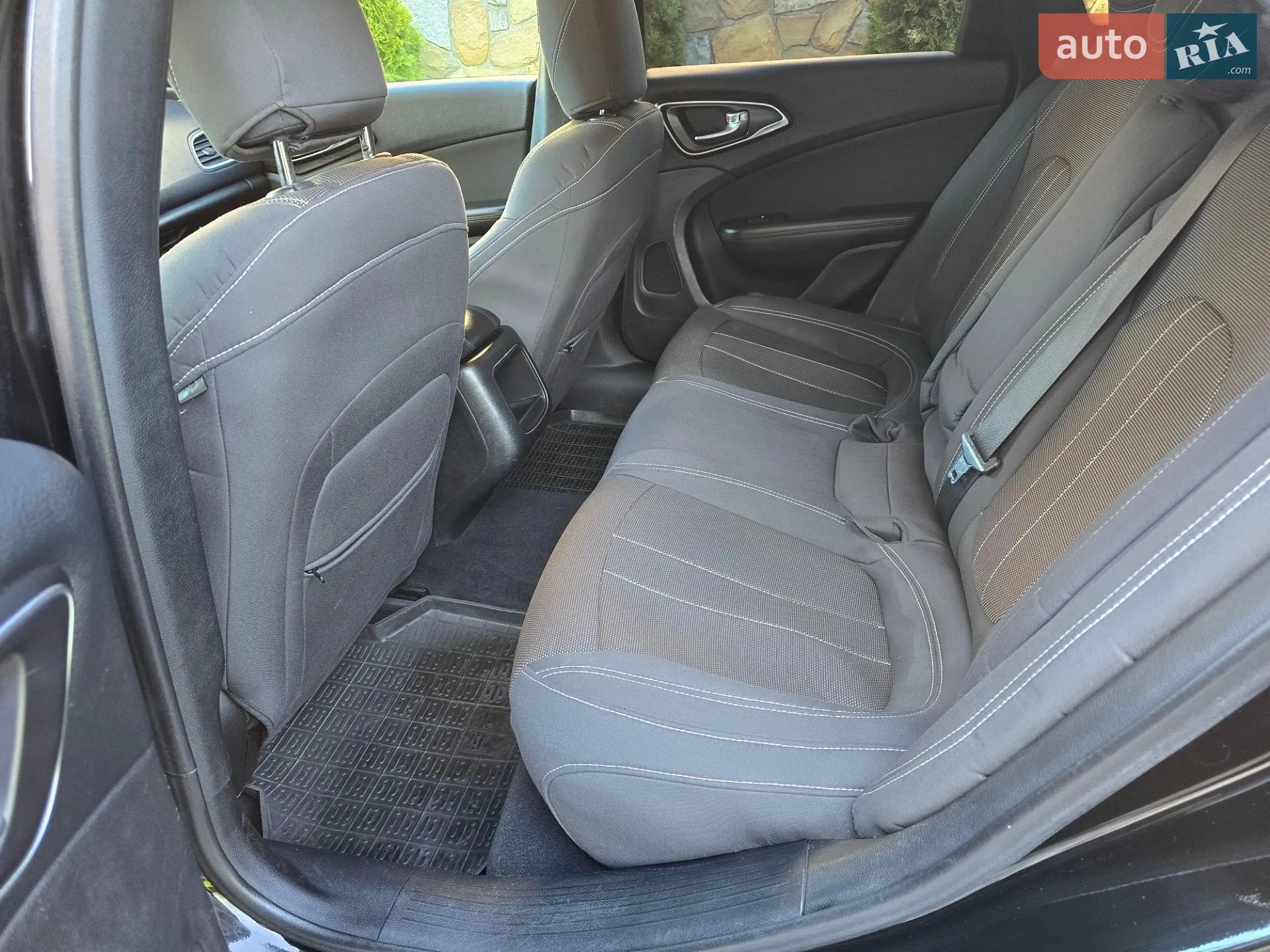 2015 Chrysler 200 - мініатюра 37