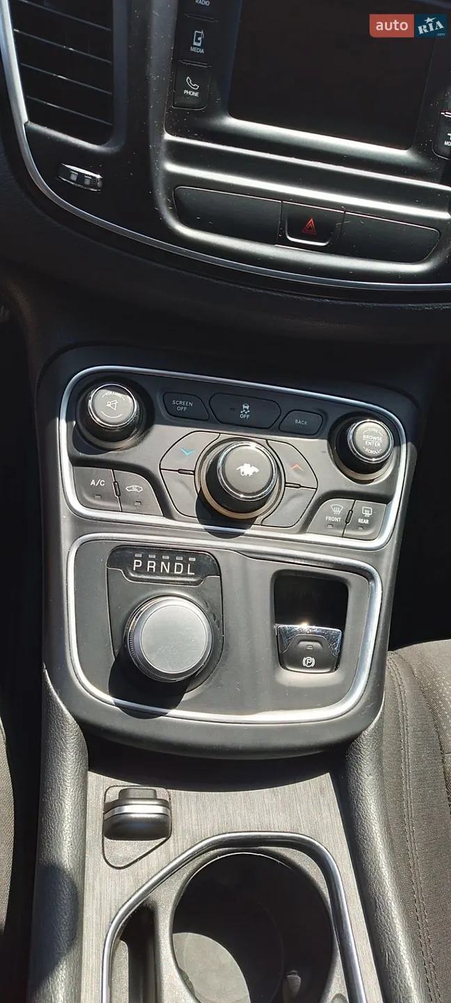 2015 Chrysler 200 - мініатюра 11
